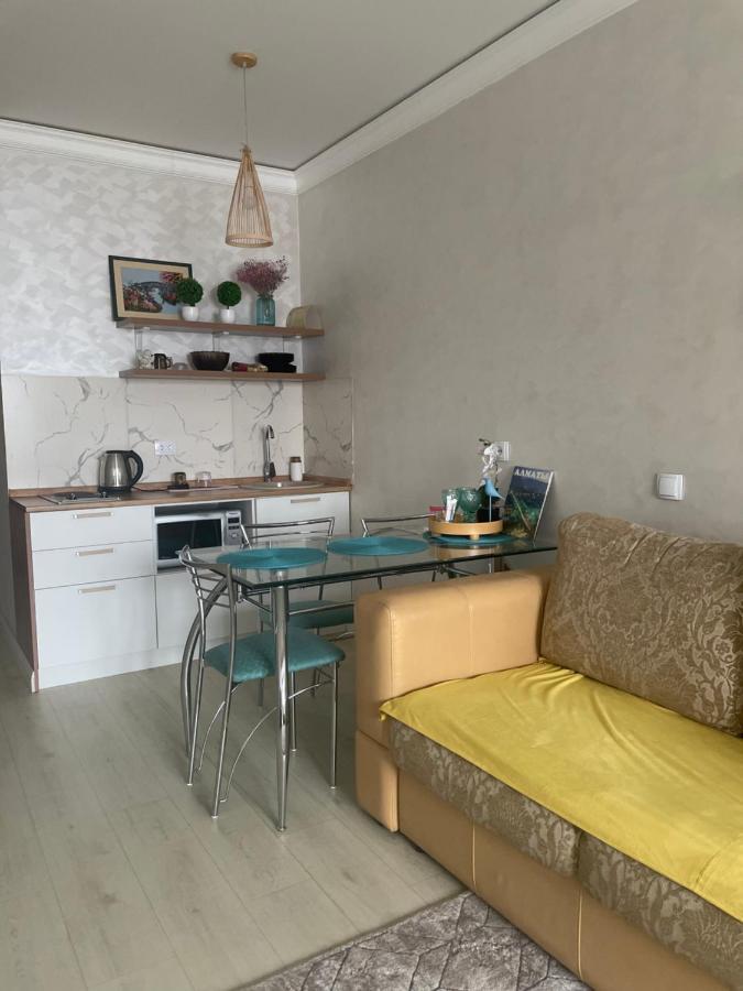Арбат Apartment Almati Kültér fotó