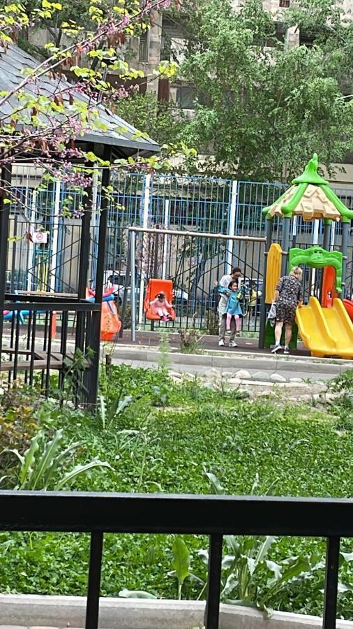 Арбат Apartment Almati Kültér fotó